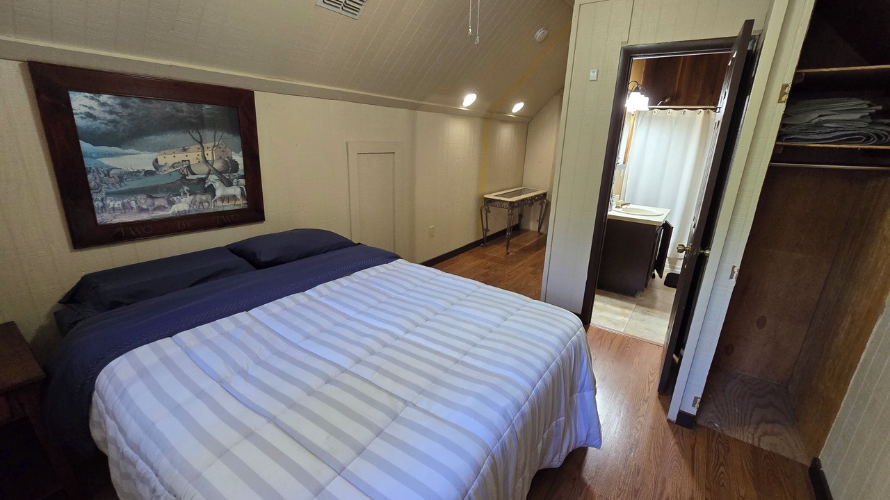 Photo of Bedroom in Dunnellon