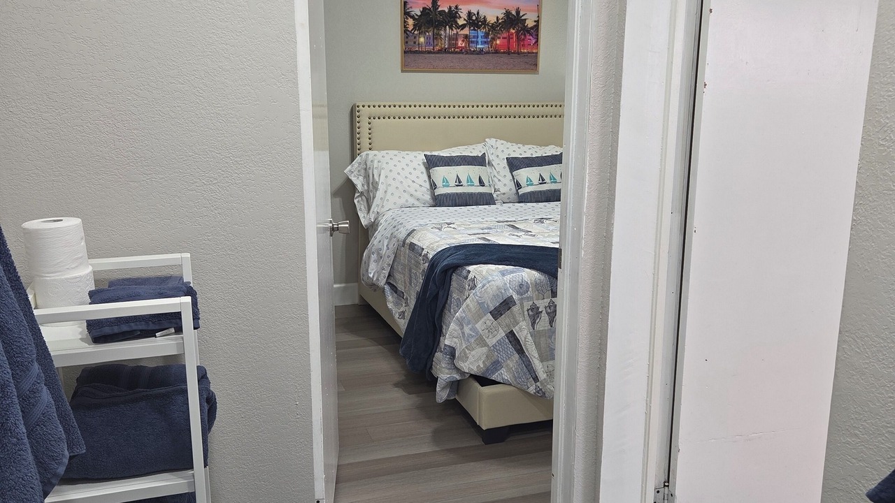Photo of Bedroom in Lake Magdalene
