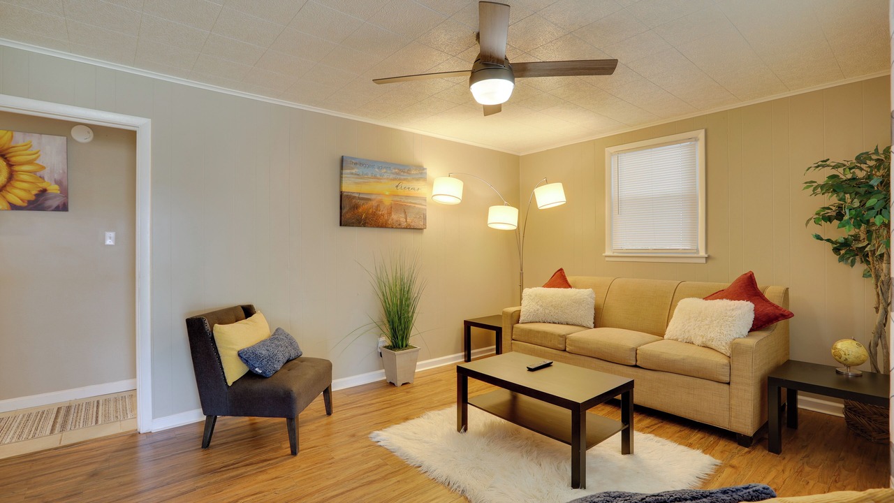 Photo of Livingroom in Hinesville