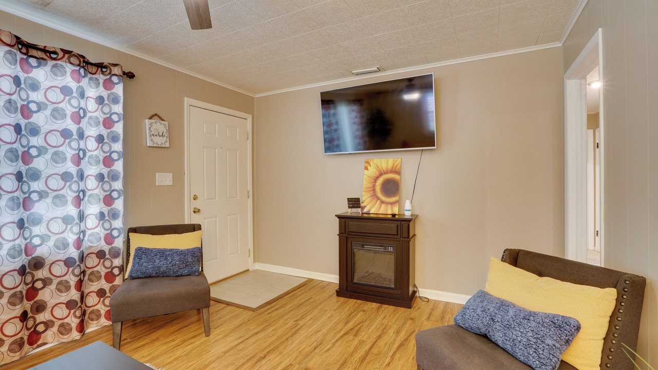 Photo of Livingroom in Hinesville