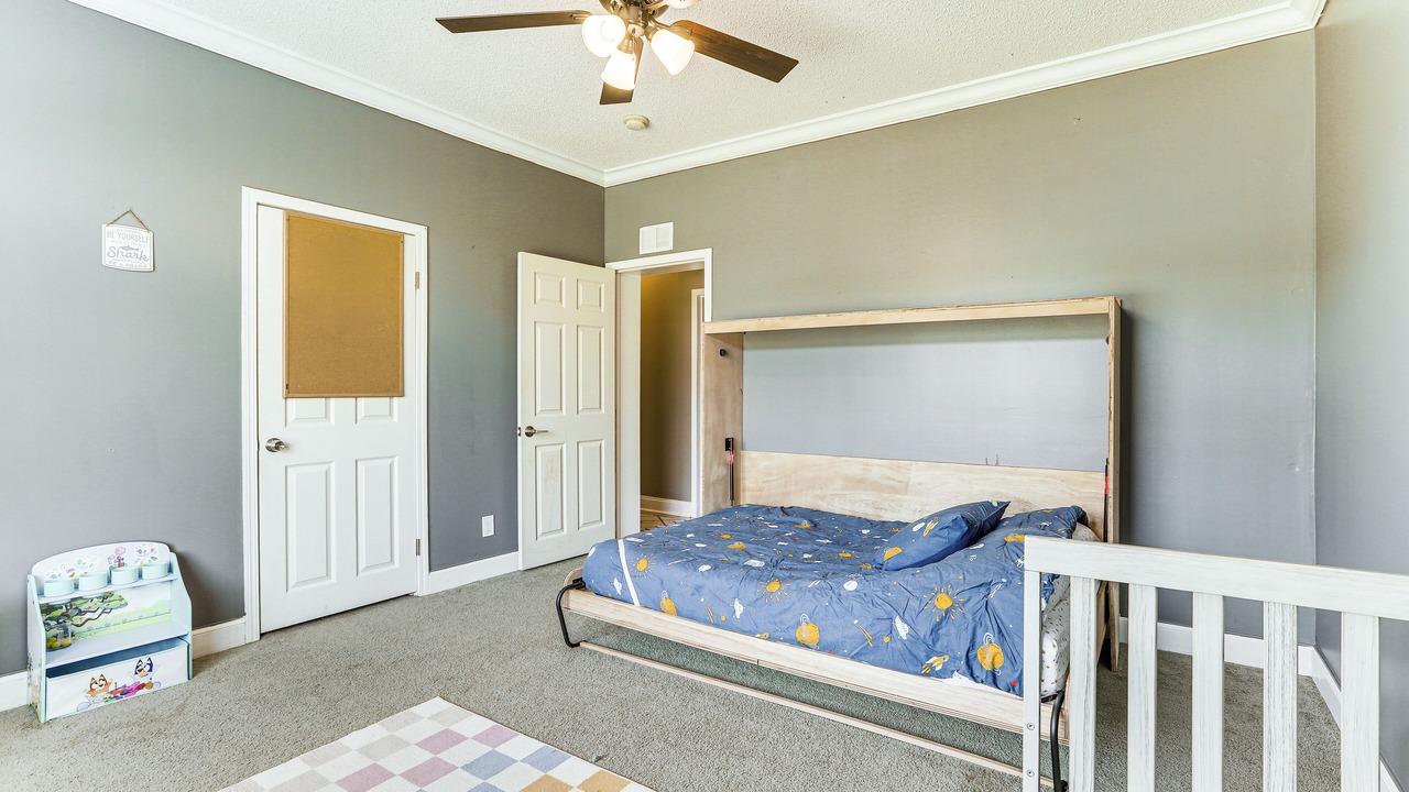 Photo of Bedroom in Sunshine