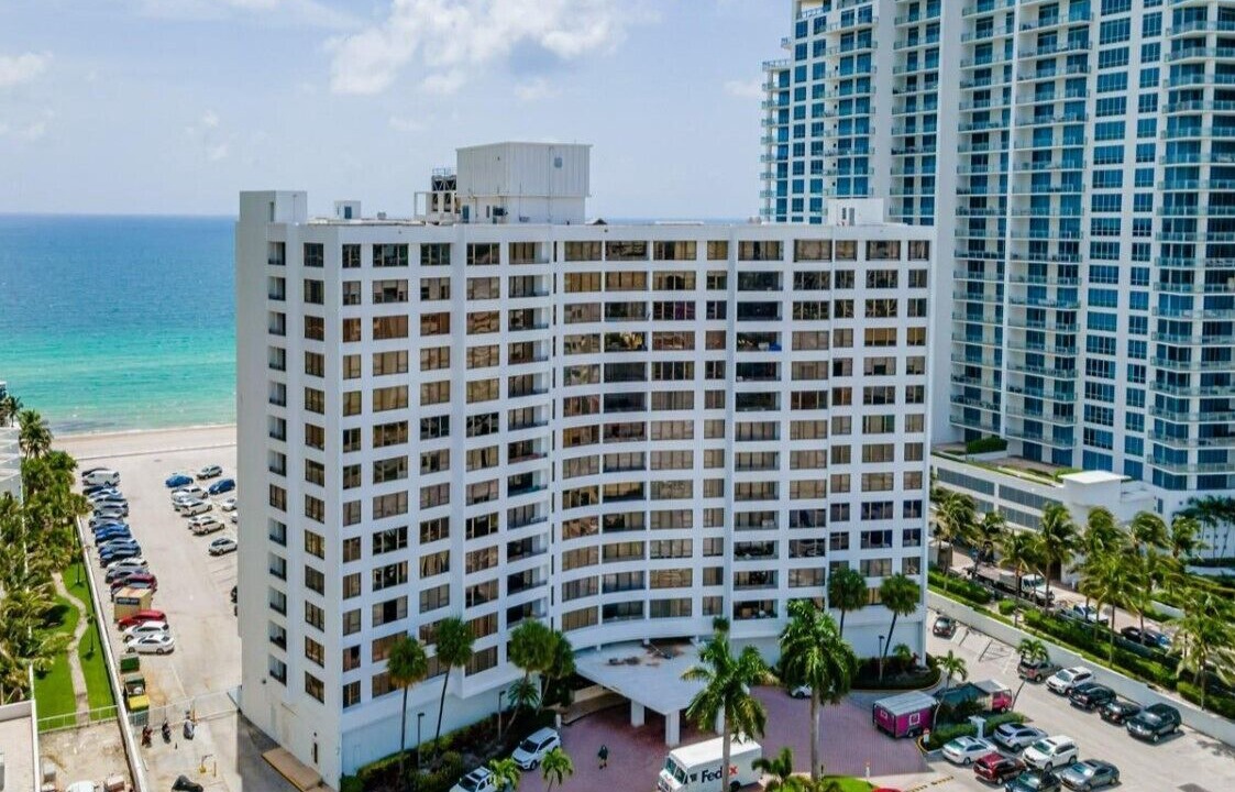 Photo of Outdoor in Hollywood South Central Beach