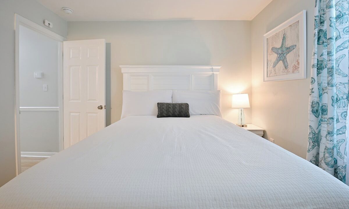 Photo of Bedroom in Seagrove Beach
