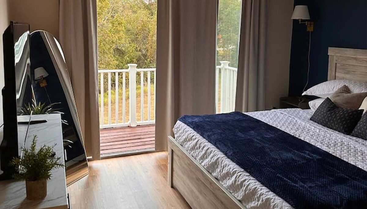 Photo of Bedroom in Windwood Bay