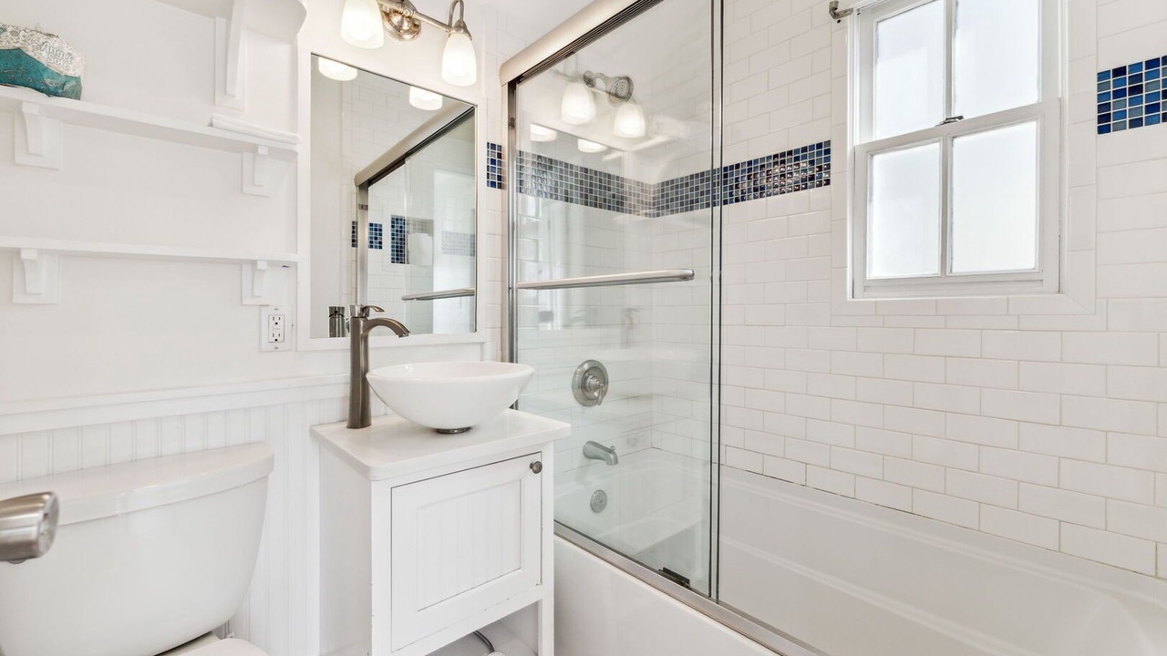 Photo of Bathroom in Seaside