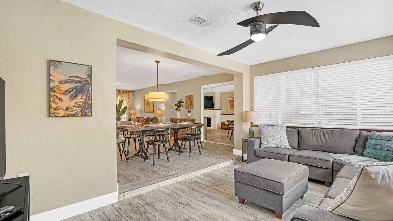 Photo of Livingroom in Cocoa Isles