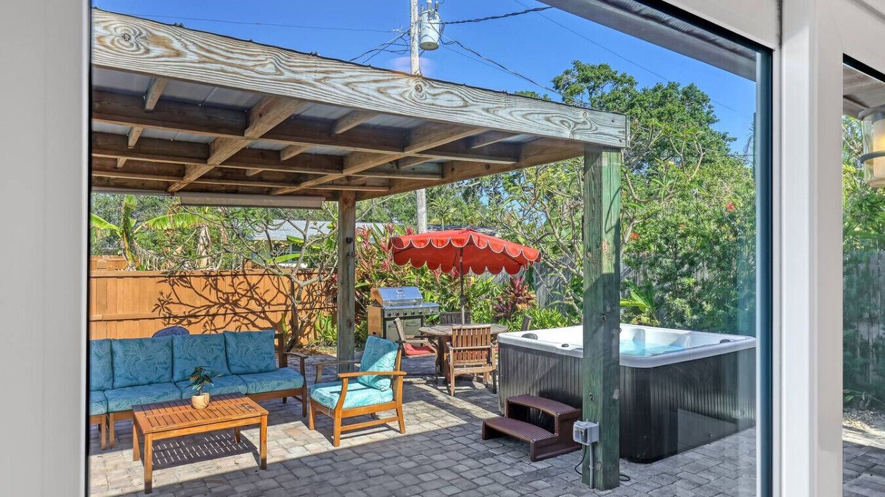 Photo of Patio Balcony in Cocoa Isles