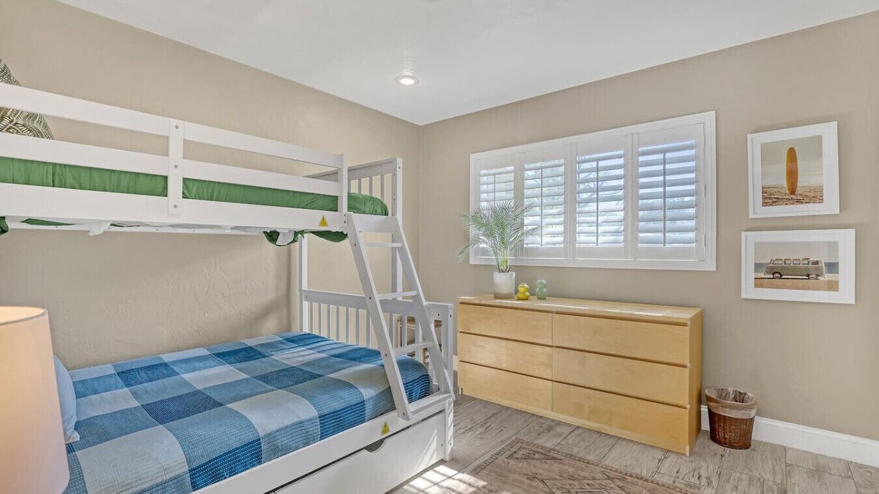 Photo of Bedroom in Cocoa Isles