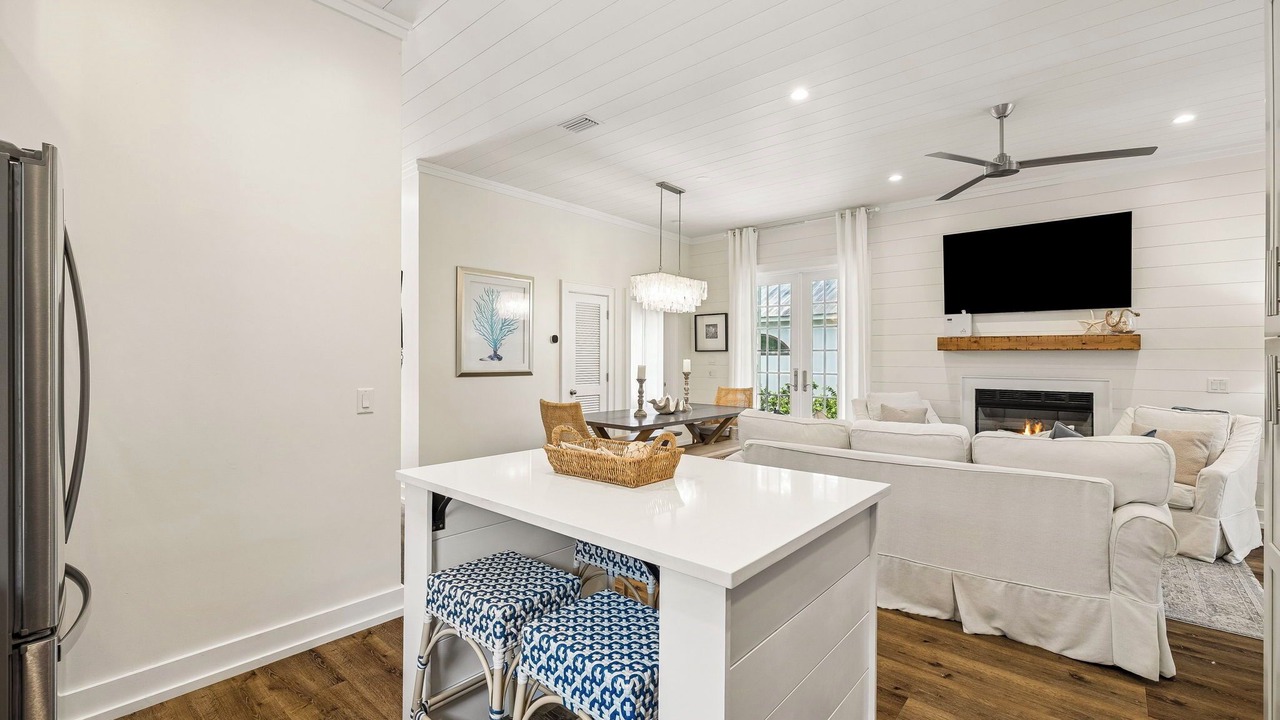 Photo of Bedroom in White's Gulfview