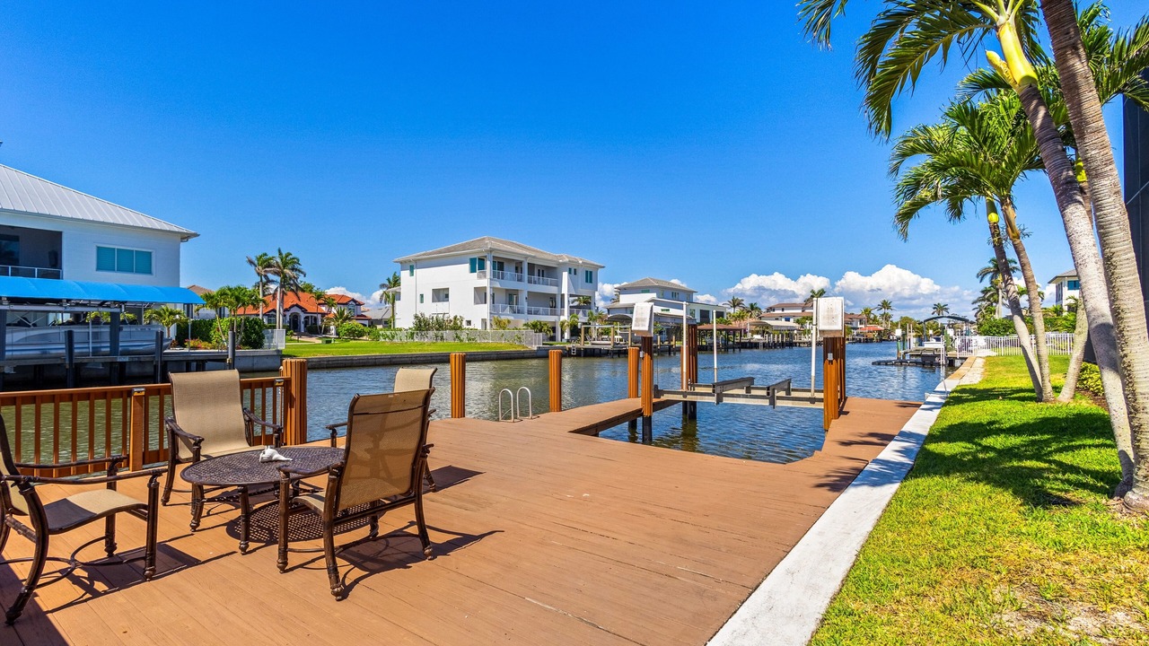 Photo of Patio Balcony in Vanderbilt Beach