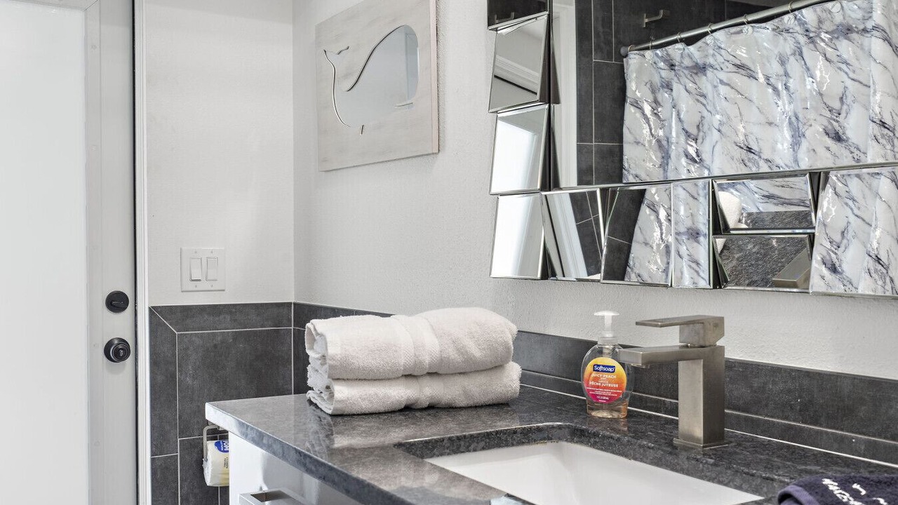Photo of Bathroom in Gulf Cove