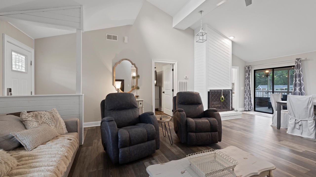 Photo of Livingroom in Graysville