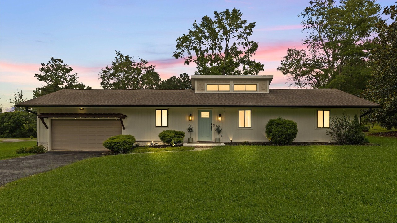 Photo of Outdoor in Graysville