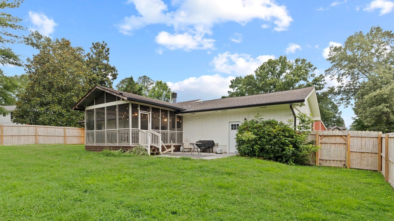 Photo of Outdoor in Graysville