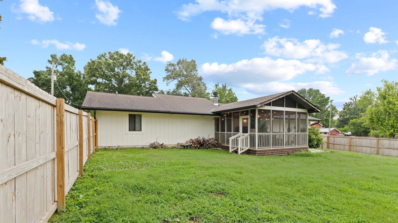 Photo of Outdoor in Graysville