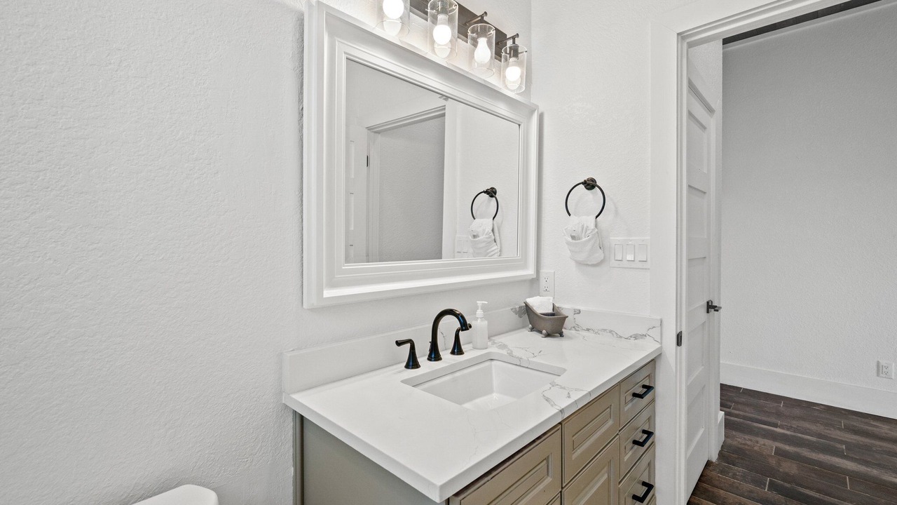 Photo of Bathroom in Holiday Isle