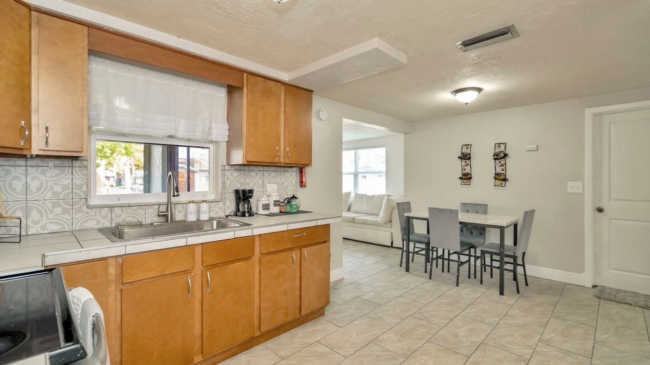 Photo of Bedroom in Embassy Hills