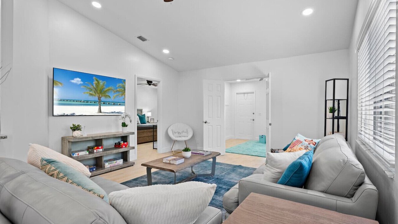 Photo of Livingroom in North Palm Beach Heights