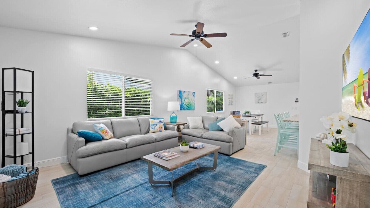 Photo of Livingroom in North Palm Beach Heights