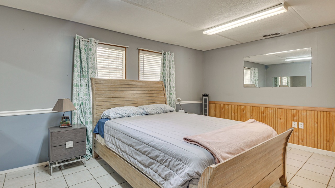 Photo of Bedroom in Homosassa