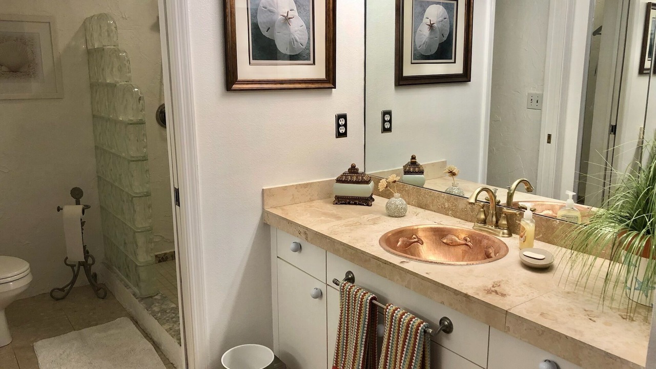 Photo of Bathroom in Tara Golf and Country Club