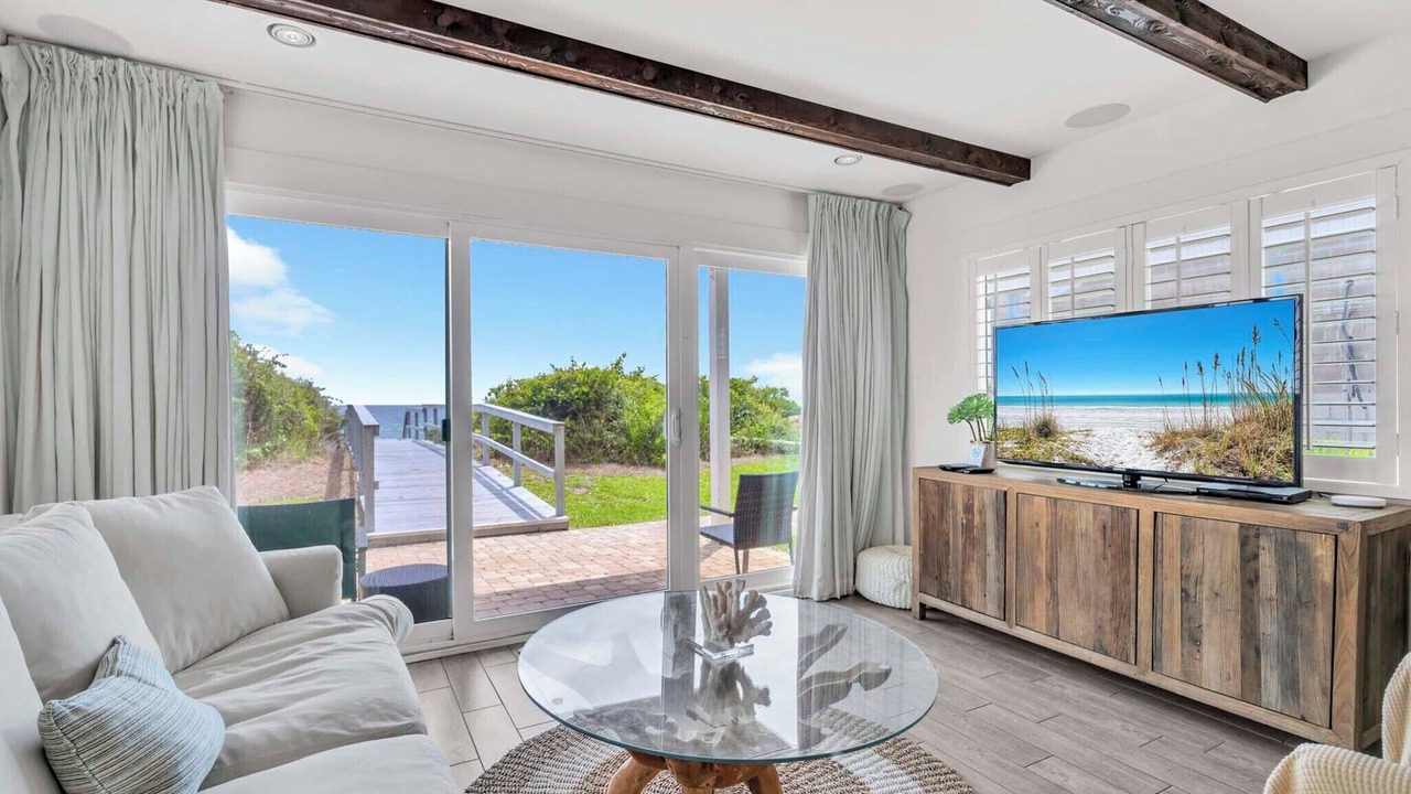 Photo of Bedroom in Seacrest