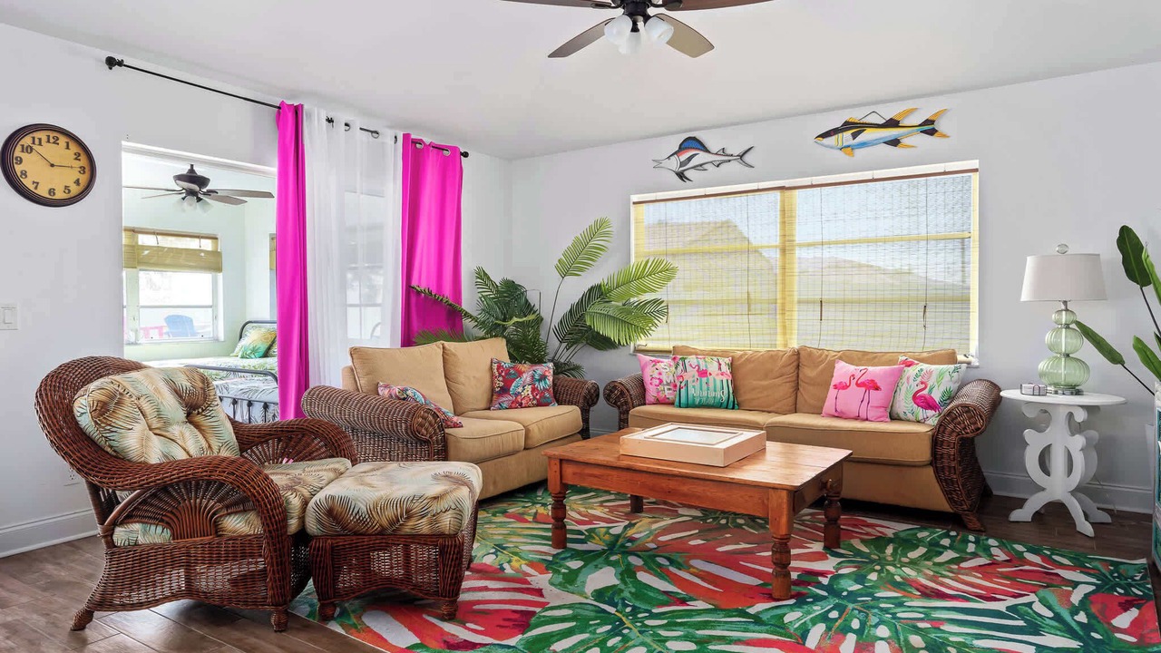 Photo of Livingroom in Grove City