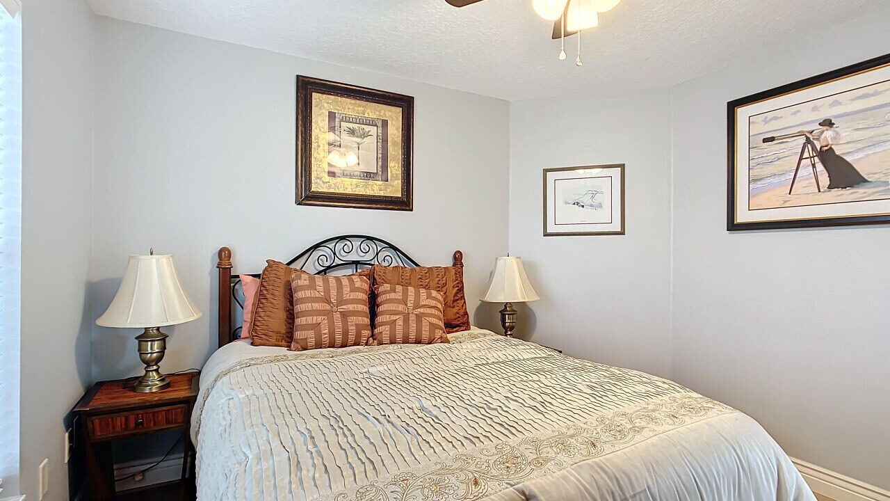 Photo of Bedroom in Woodbury