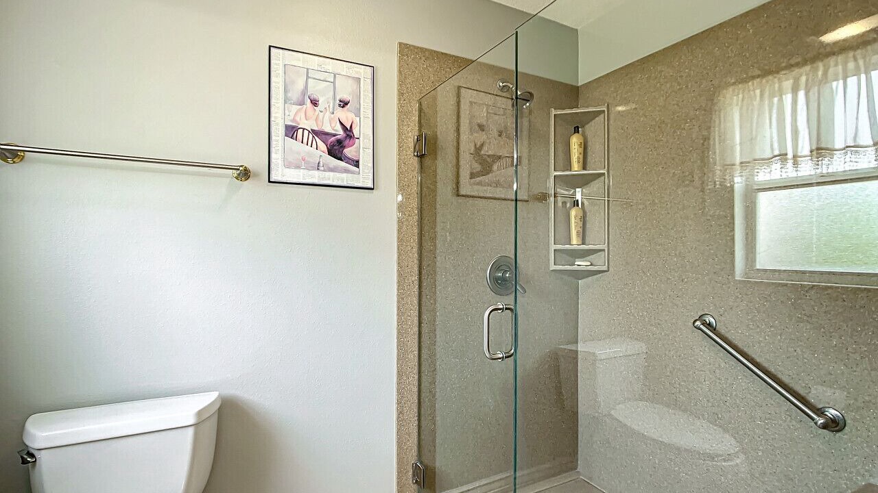 Photo of Bathroom in Woodbury