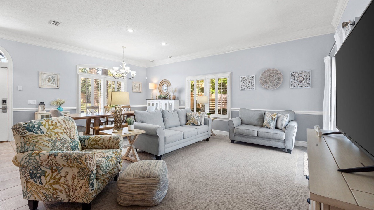Photo of Livingroom in Bahama Beach