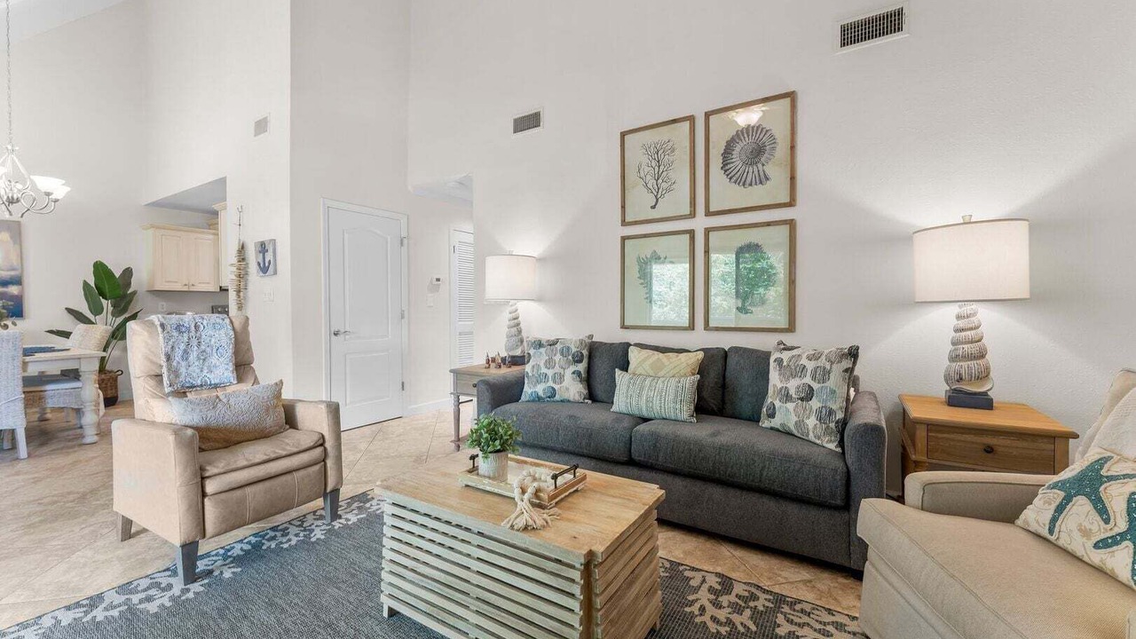Photo of Livingroom in Miramar Beach