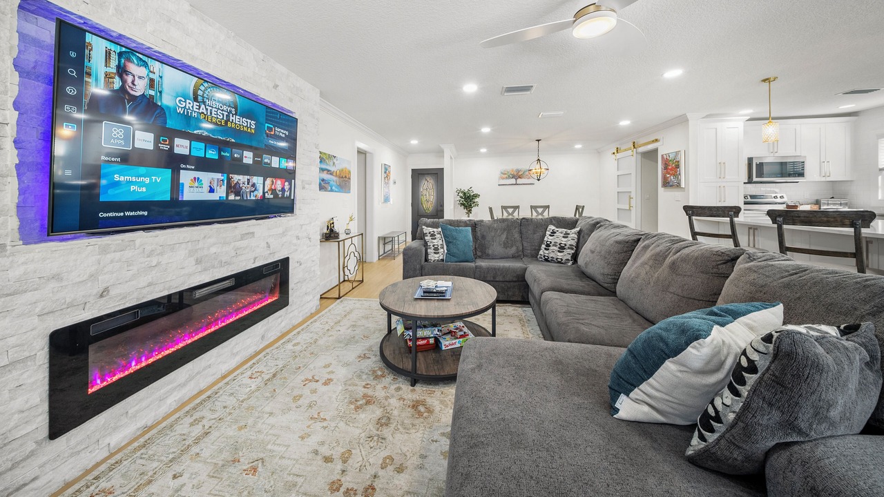 Photo of Livingroom in Carrollwood