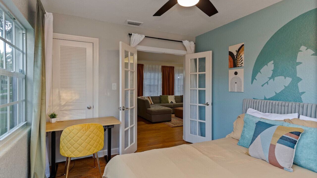 Photo of Bedroom in Lake Eola Heights