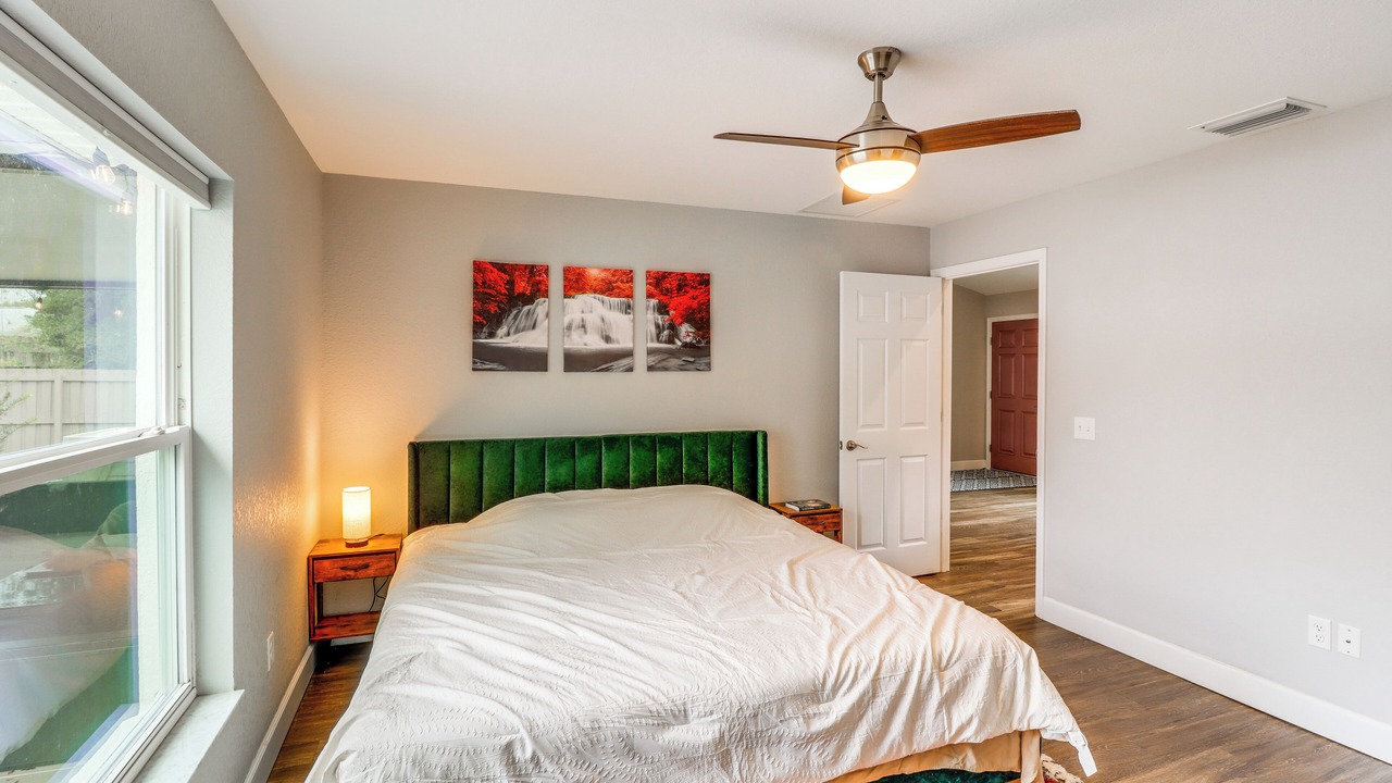 Photo of Bedroom in Candler