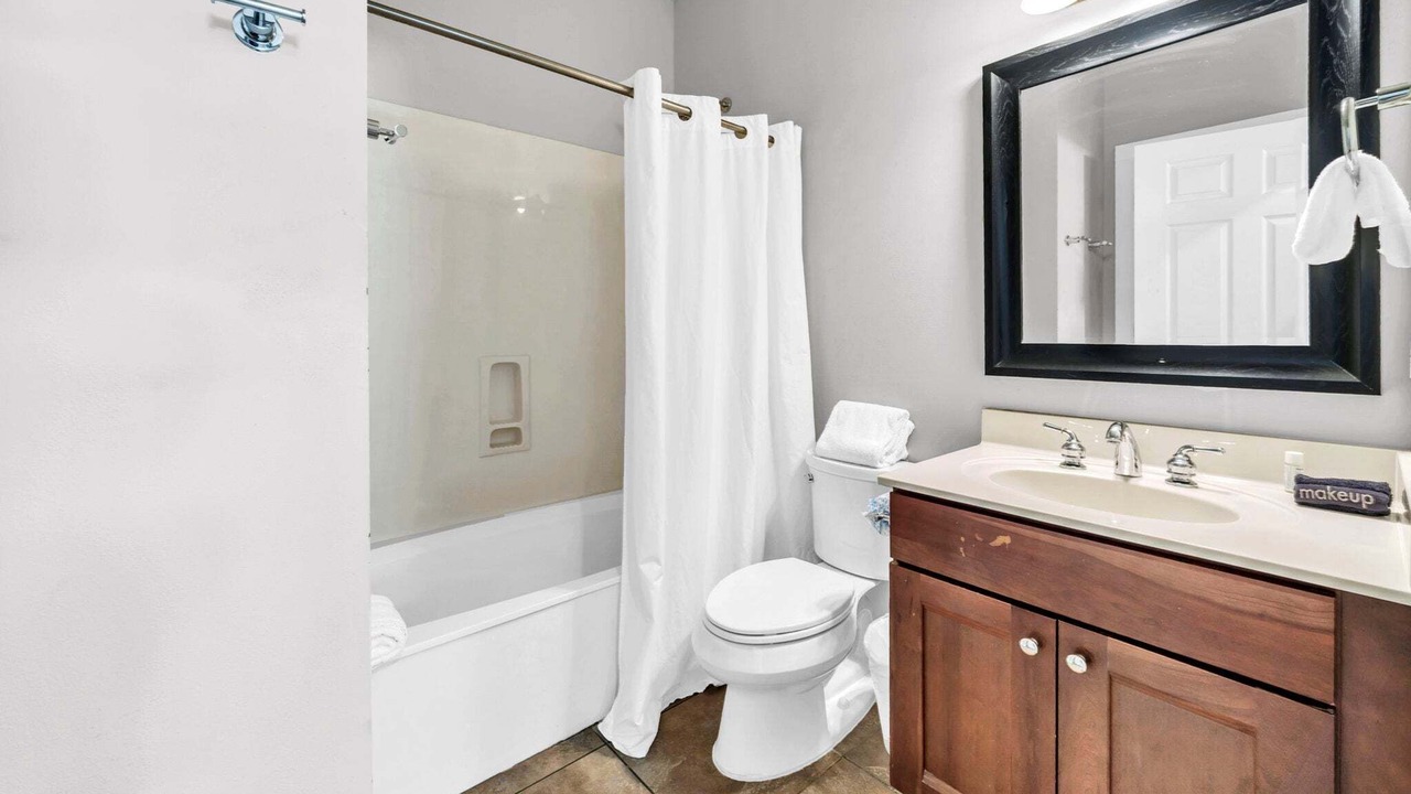 Photo of Bathroom in Emerald Waters Village