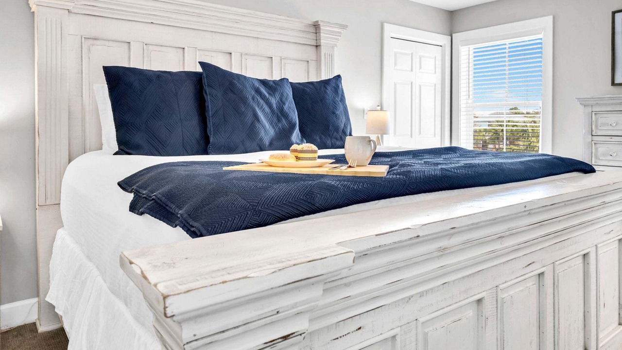 Photo of Bedroom in Emerald Waters Village