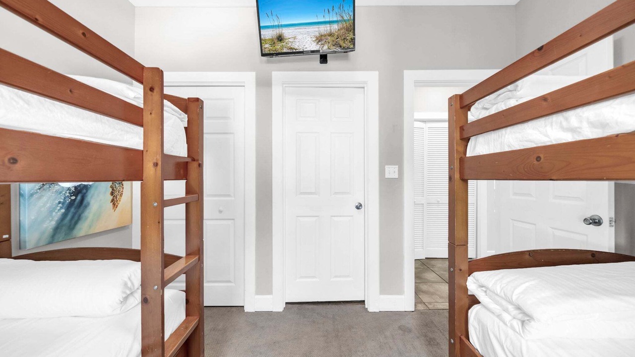 Photo of Bedroom in Emerald Waters Village