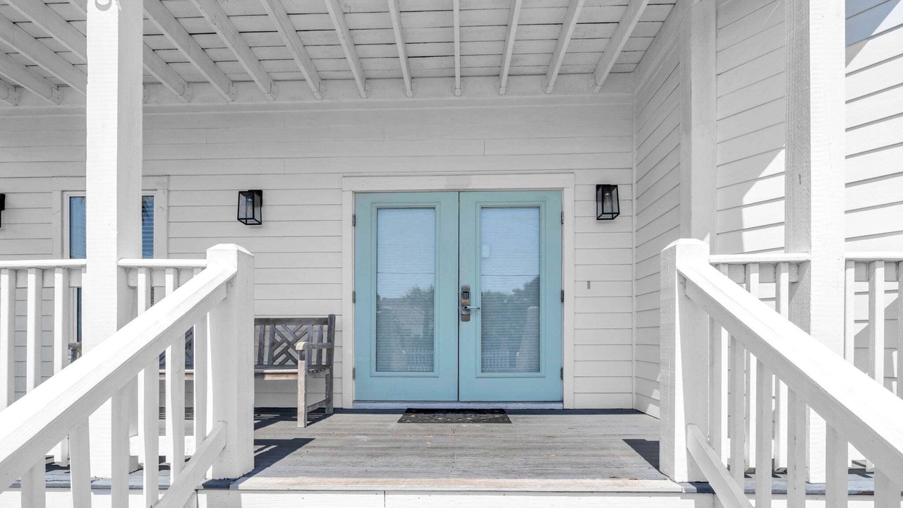 Photo of Outdoor in Emerald Waters Village