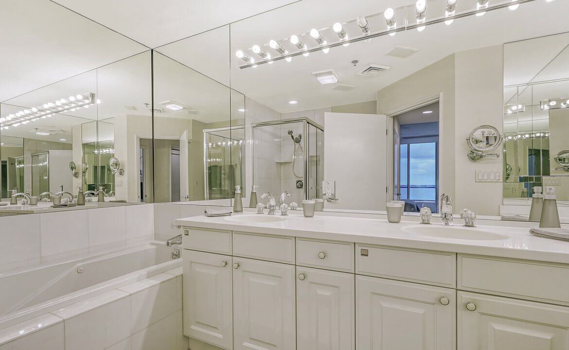 Photo of Bathroom in Bay Isles