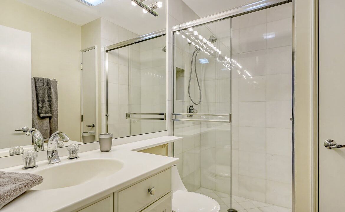 Photo of Bathroom in Bay Isles