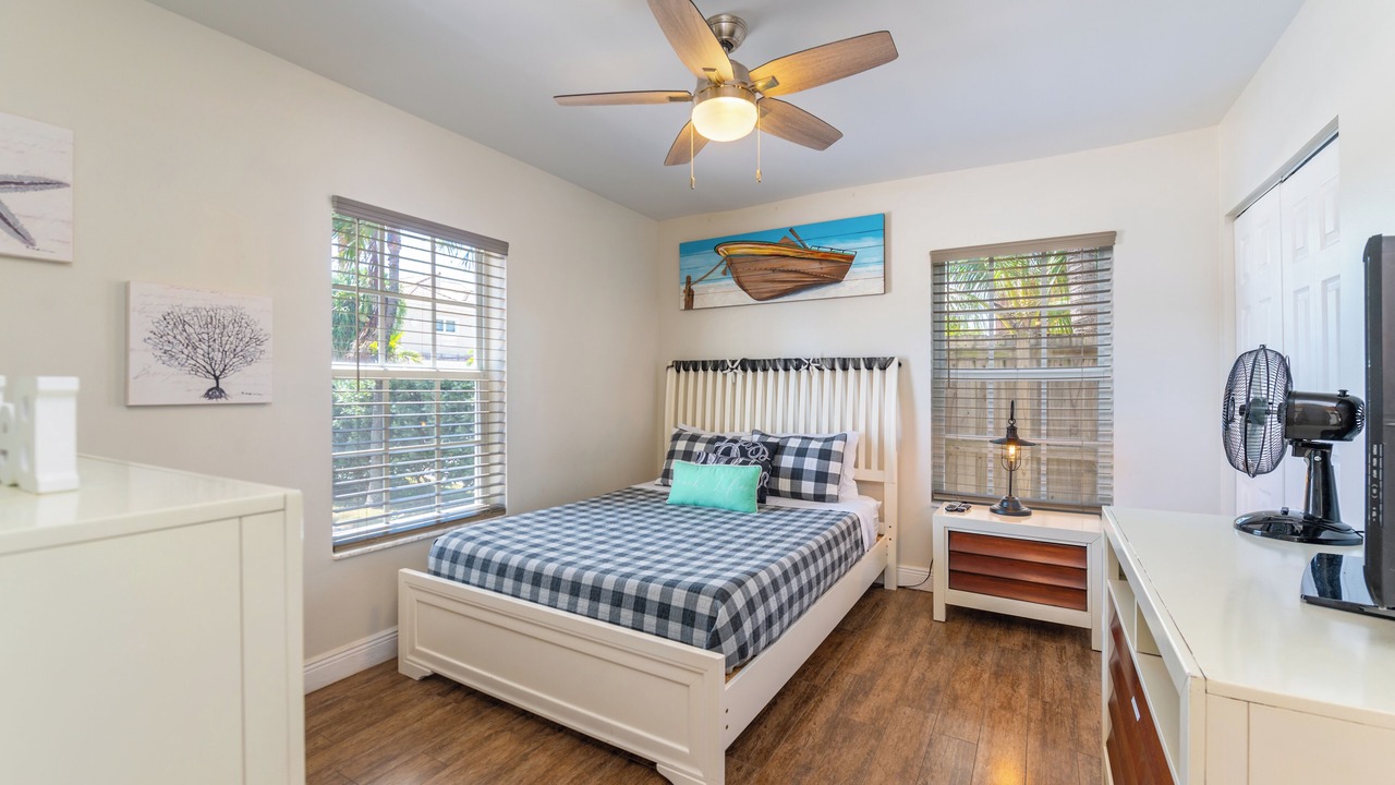 Photo of Bedroom in Survey Creek
