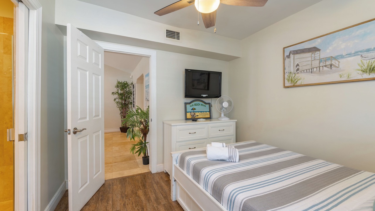 Photo of Bedroom in Survey Creek