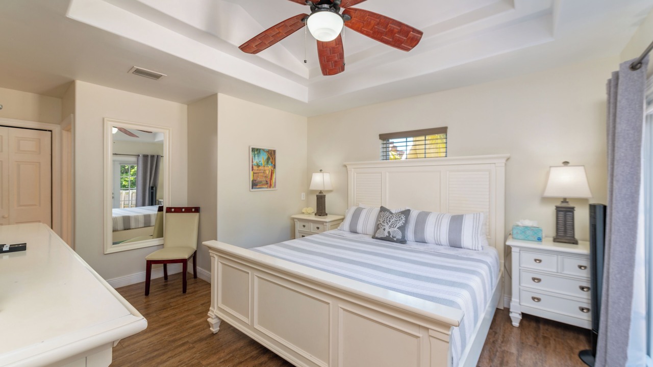 Photo of Bedroom in Survey Creek