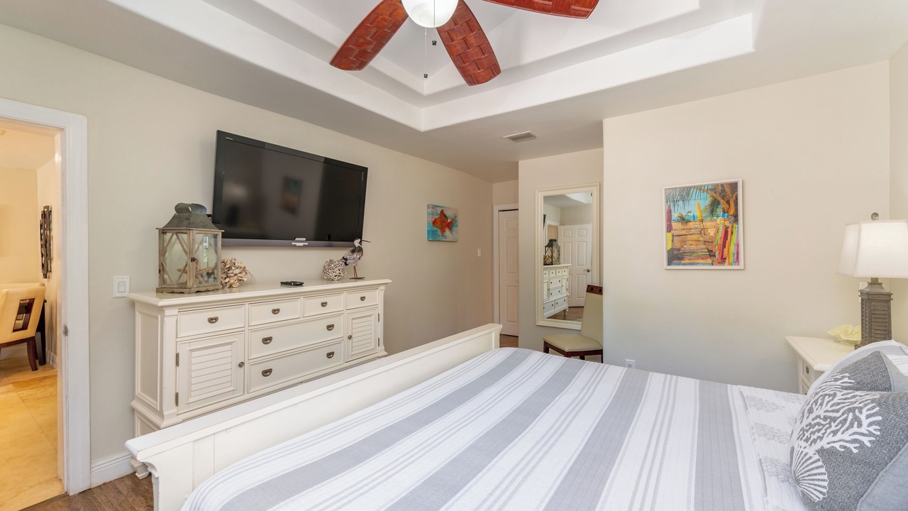 Photo of Bedroom in Survey Creek