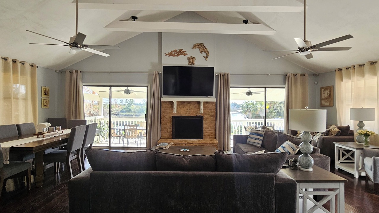 Photo of Livingroom in Woods N Waters
