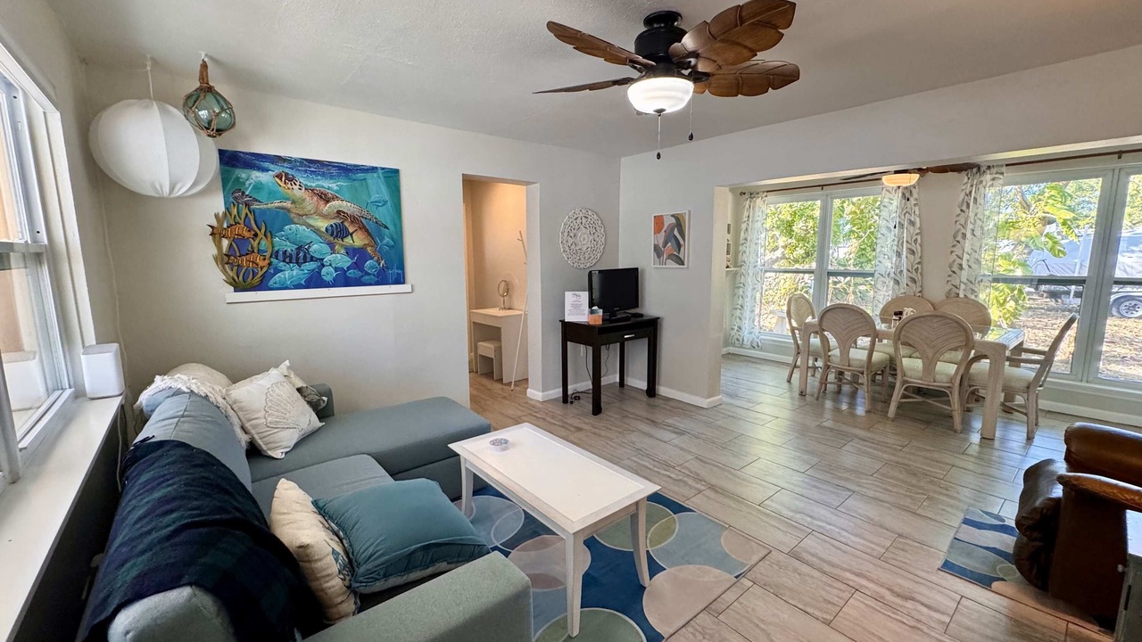 Photo of Livingroom in Marathon