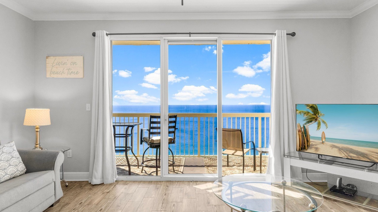 Photo of Livingroom in Miramar Beach