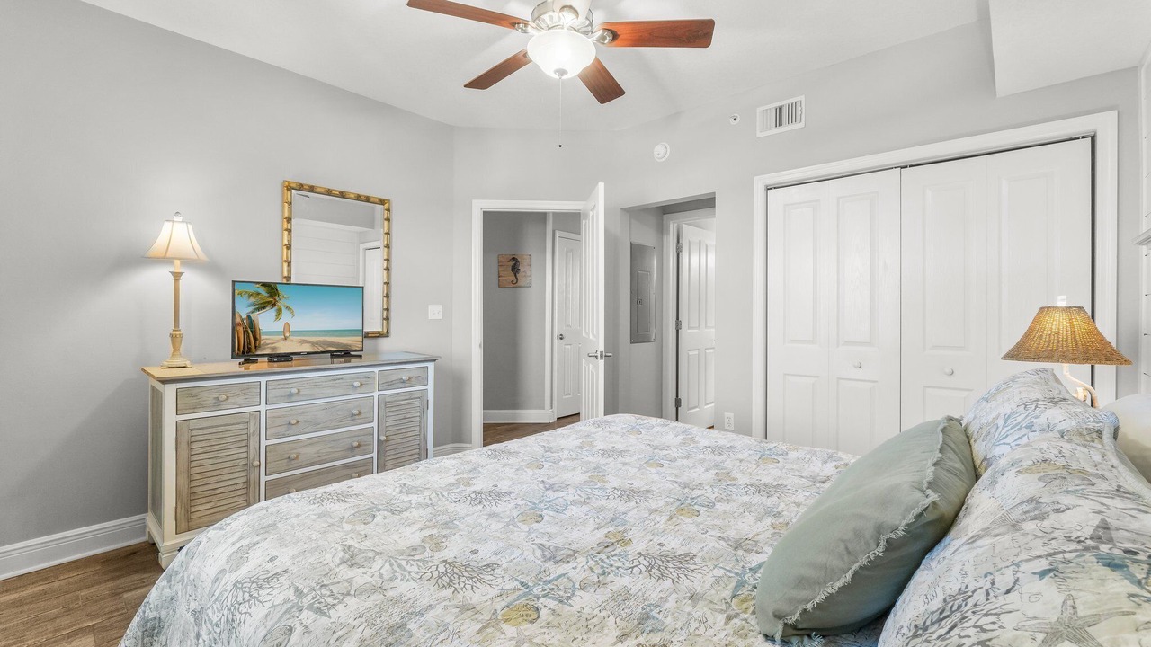 Photo of Bedroom in Miramar Beach