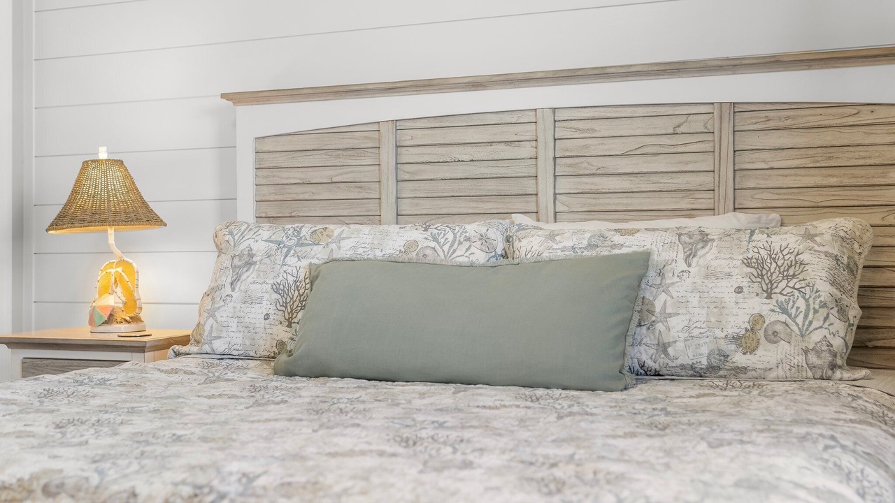 Photo of Bedroom in Miramar Beach