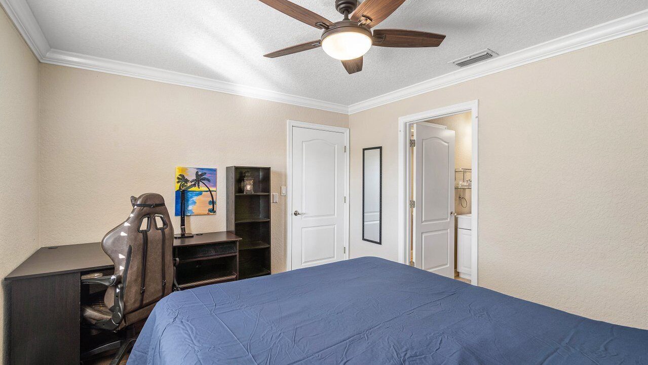 Photo of Bedroom in Lake Worth